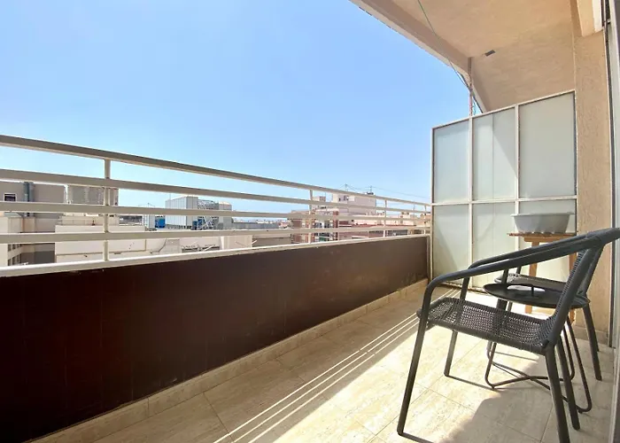 Riscal 6 By United Renters Apartman